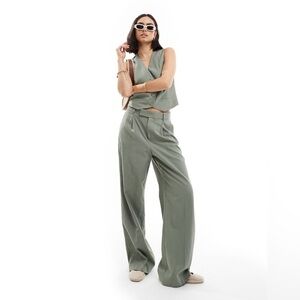 Mango lightweight pants in light green - part of a set  Sz US 4
